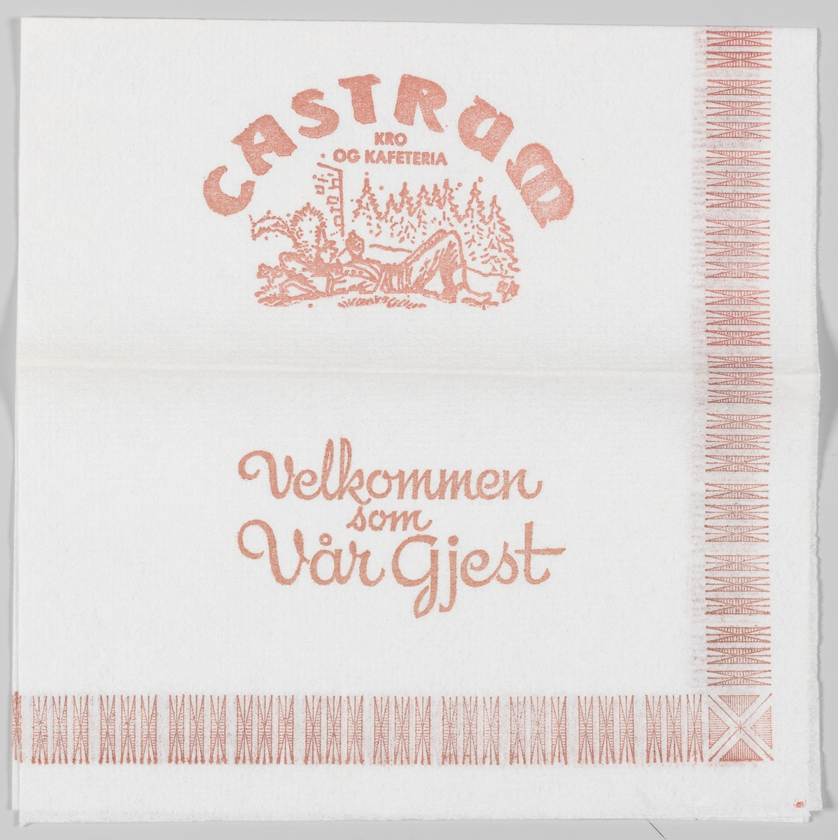 En soldat som ligger og hviler seg og en reklametekst ofr Castrum Kro og Kafeteria.

Castrum åpnet dørene i 1975 og var på den tiden det store utestedet på Hedmarken frem til 1980-tallet. Siden den gang har stedet hatt flere eiere og har vært drevet under flere navn. I dag heter stedet Castrum spiseri

Samme reklametekst på MIA.00007-004-0285.