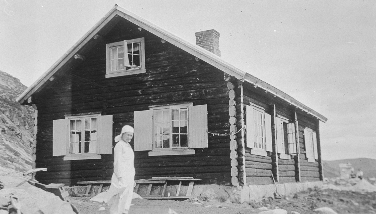 Diverse kopiplater fra inn- og utland for Landslaget for Norges Ungdomsherberger Trøndelag Krets (Kopi)