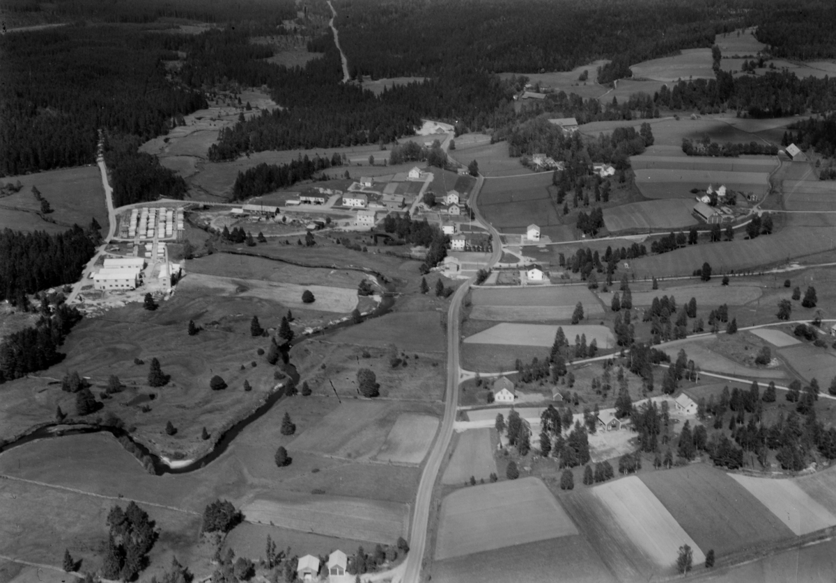 Flygfoto över Mulseryd i Jönköpings kommun, Nr L 702.