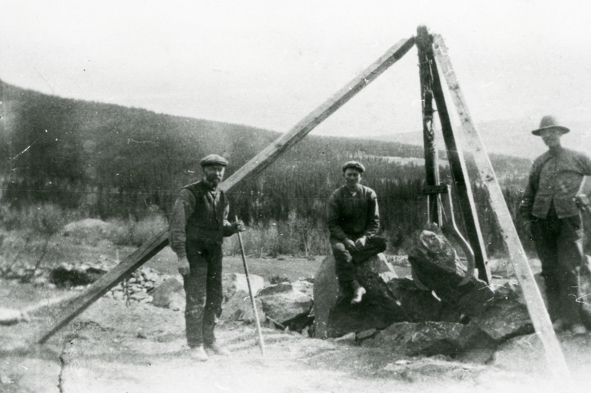 Nyrydding med stubbebrytar i Sørgaard ca. 1920.