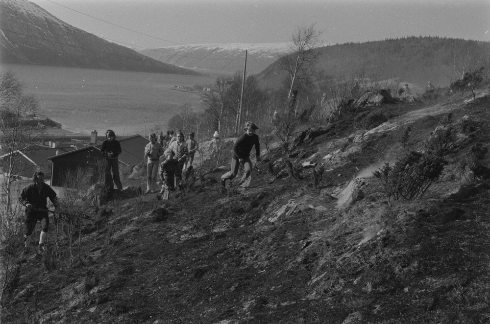 Grasbrann på Hals, slokkingsarbeid.