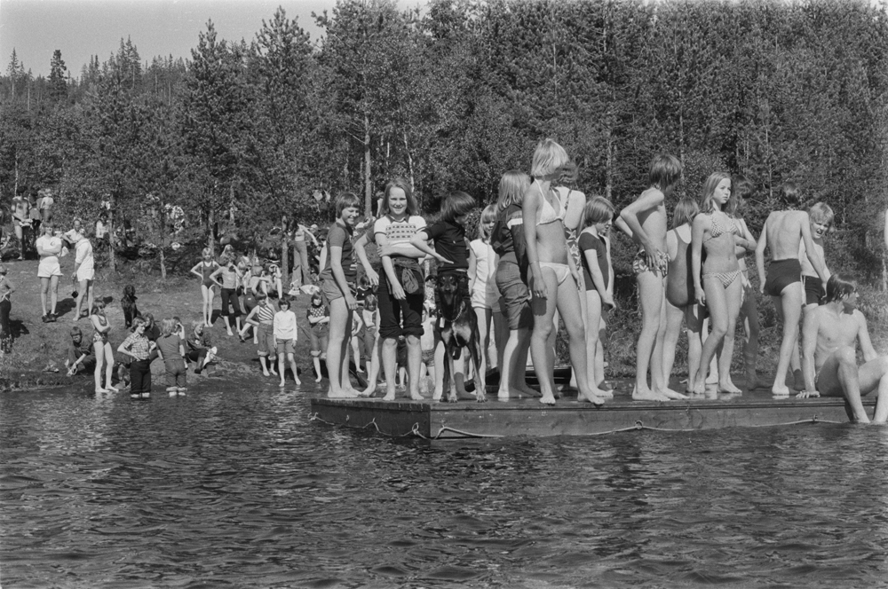 Utflukt til Mosåsen. Flere bilder, bading, pølsegrilling m.m.