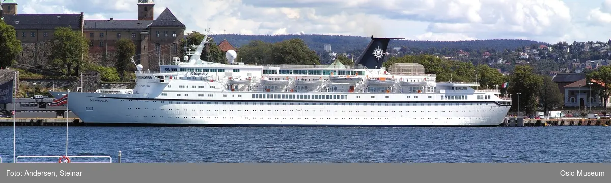 Panorama, utsikt, cruiseskip, havn, fjord, turistbåter, Rådhuset, Akershus Festning, Vippetangen, Sørenga, Ekebergåsen,