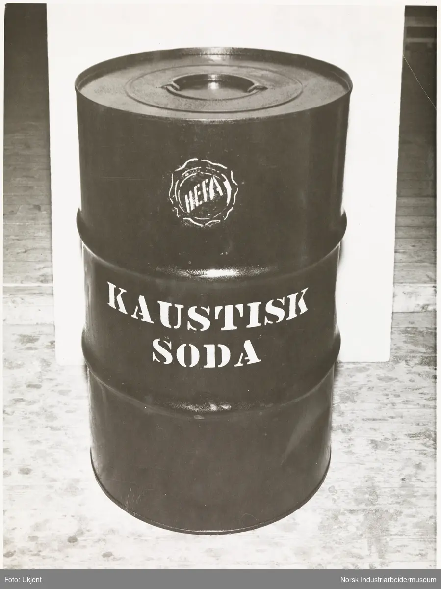 Fat for kaustisk soda. Herøya Elektrokjemiske Fabrikker (HEFA)