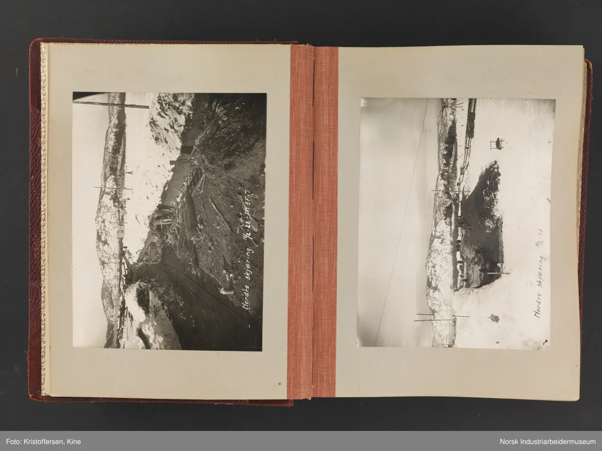 Fotoalbum med 88 sider og 164 innlimte fotografier fra Norsk Hydro på Herøya. Fotografiene viser starten av Eidanger Salpeterfabriker