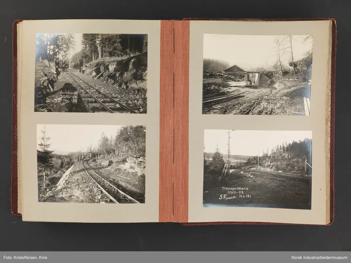 Fotoalbum med 88 sider og 164 innlimte fotografier fra Norsk Hydro på Herøya. Fotografiene viser starten av Eidanger Salpeterfabriker