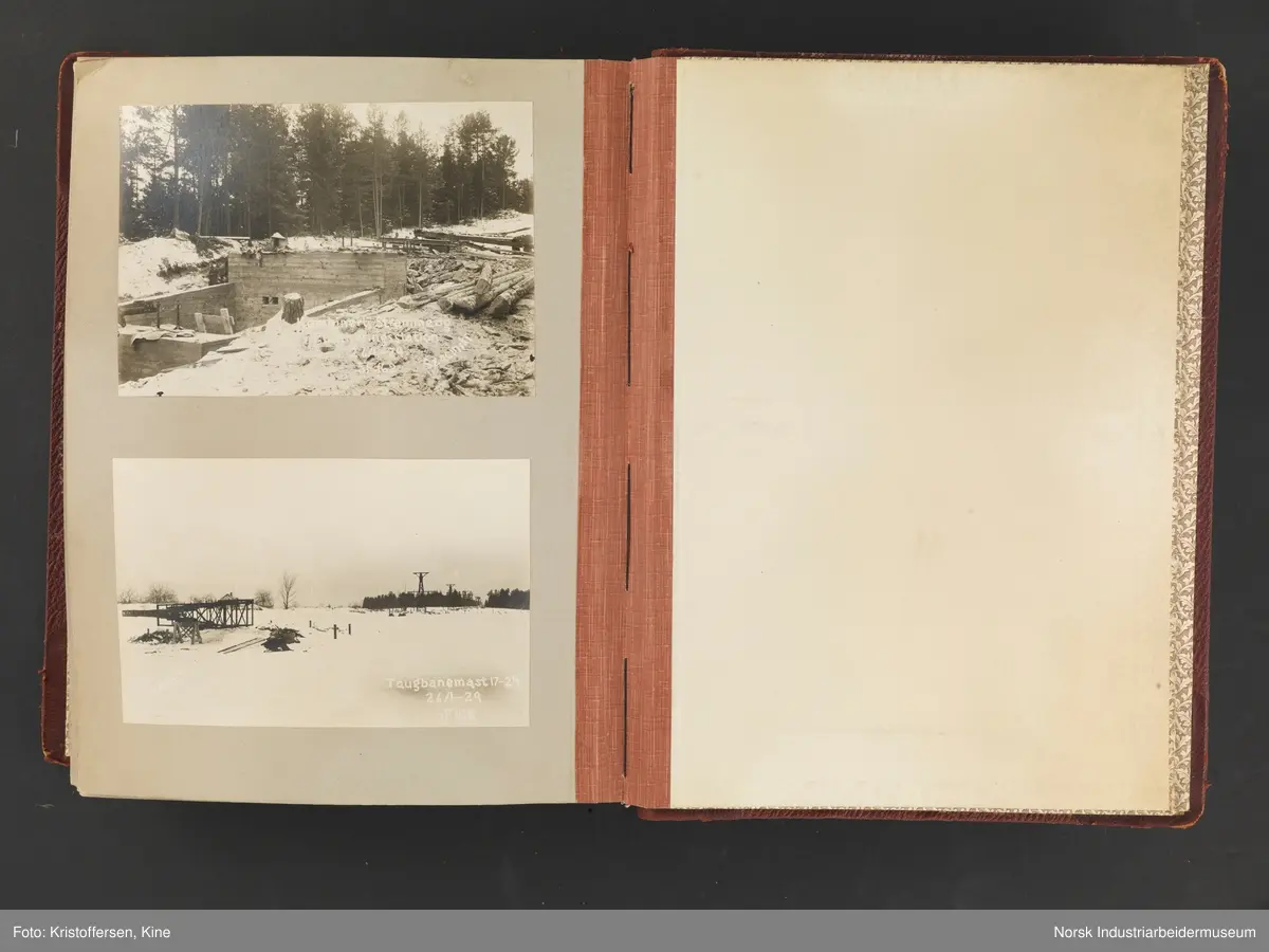 Fotoalbum med 88 sider og 164 innlimte fotografier fra Norsk Hydro på Herøya. Fotografiene viser starten av Eidanger Salpeterfabriker