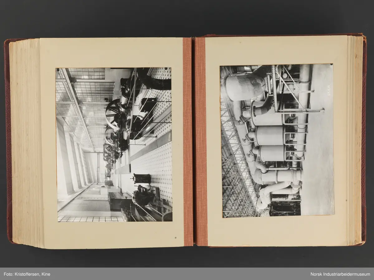 Fotoalbum med 88 sider og 116 innlimte fotografier fra Norsk Hydro på Herøya. Fotografiene viser starten av Eidanger Salpeterfabriker