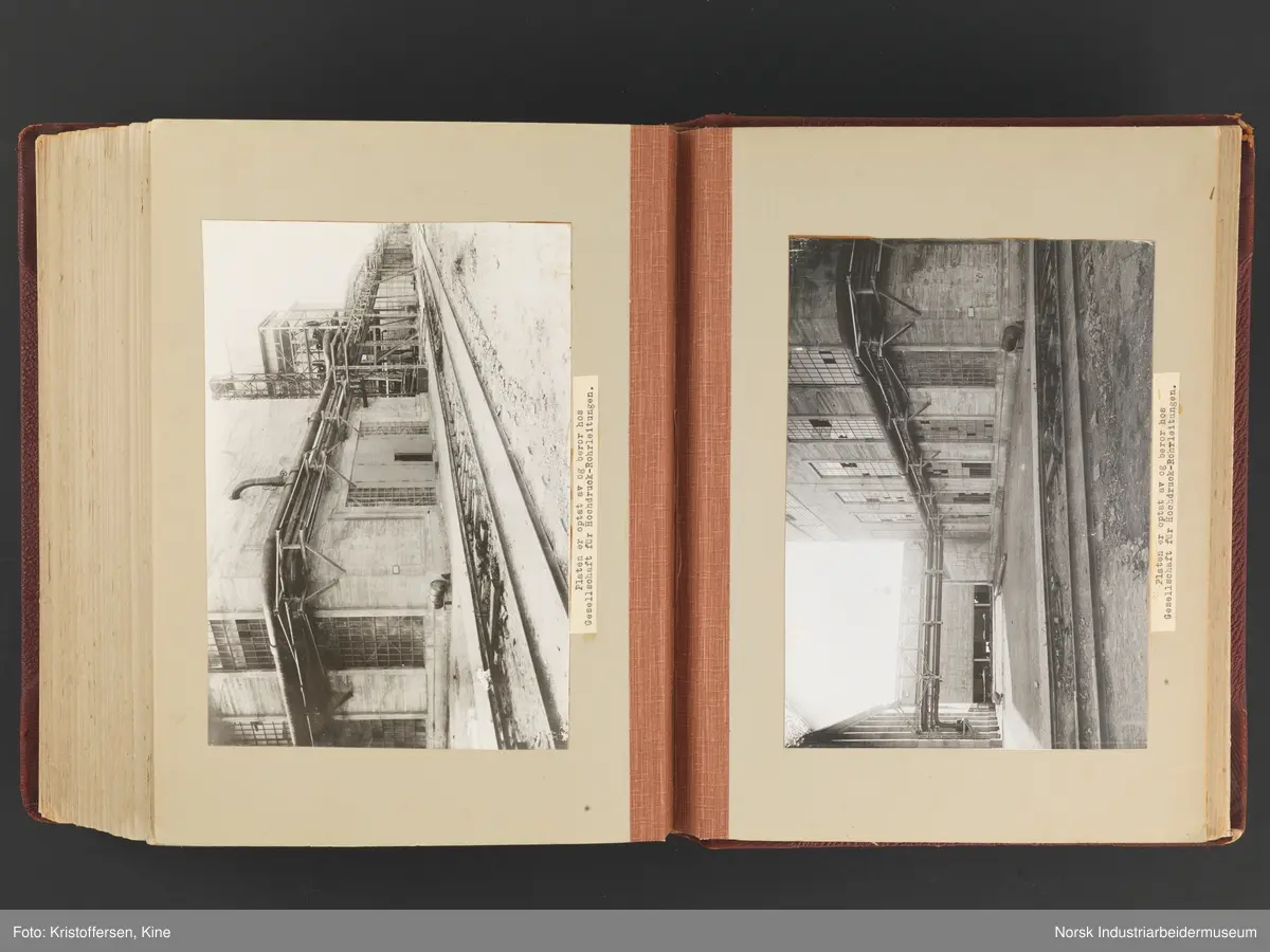 Fotoalbum med 88 sider og 116 innlimte fotografier fra Norsk Hydro på Herøya. Fotografiene viser starten av Eidanger Salpeterfabriker