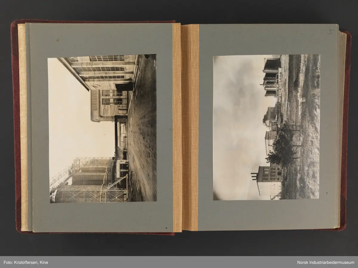 Fotoalbum med 88 sider og 116 innlimte fotografier fra Norsk Hydro på Herøya. Fotografiene viser starten av Eidanger Salpeterfabriker