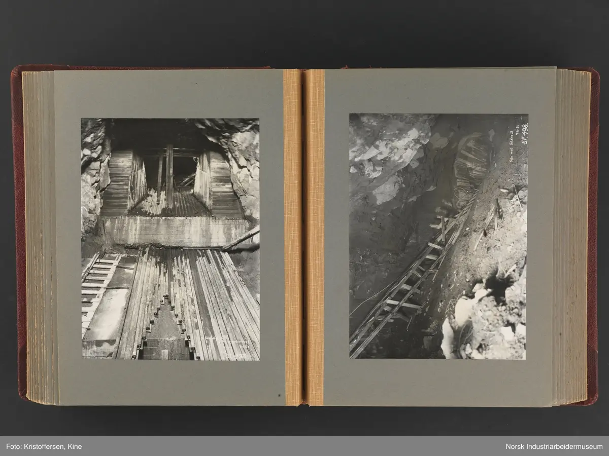 Fotoalbum med 88 sider og 116 innlimte fotografier fra Norsk Hydro på Herøya. Fotografiene viser starten av Eidanger Salpeterfabriker