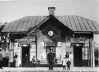 Karlberg station. Stins K H Blomberg med barn