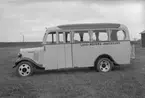 Chevroletbuss för Laxå - Rörfors - Askersund. Karossen tillverkad av Aktiebolaget Svenska Järnvägsverkstäderna, ASJ. Leveransfoto.