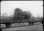 Norsholm - Västervik - Hultsfreds Järnvägar, NVHJ godsvagn 1955 lastad med lokomobil.