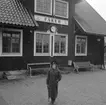 Familjen Johansson. Korad till Sveriges Järnvägsfamilj Nr 1 av SJ-NYTT i nr 11-12  år 1956. Märtha Ahlgren (född Johansson) i arbete på stationen i Fåker.