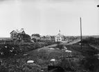 Järnvägsstationen i Edsbyn, till vänster syns bland annat hotellet. Bilden tagen någon gång kring invigningen 1902, troligen strax före.