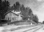 Långbanshyttans Järnvägsstation togs i bruk 1889.