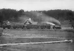 ÖCJ persontåg.Stationen togs i bruk 1906.