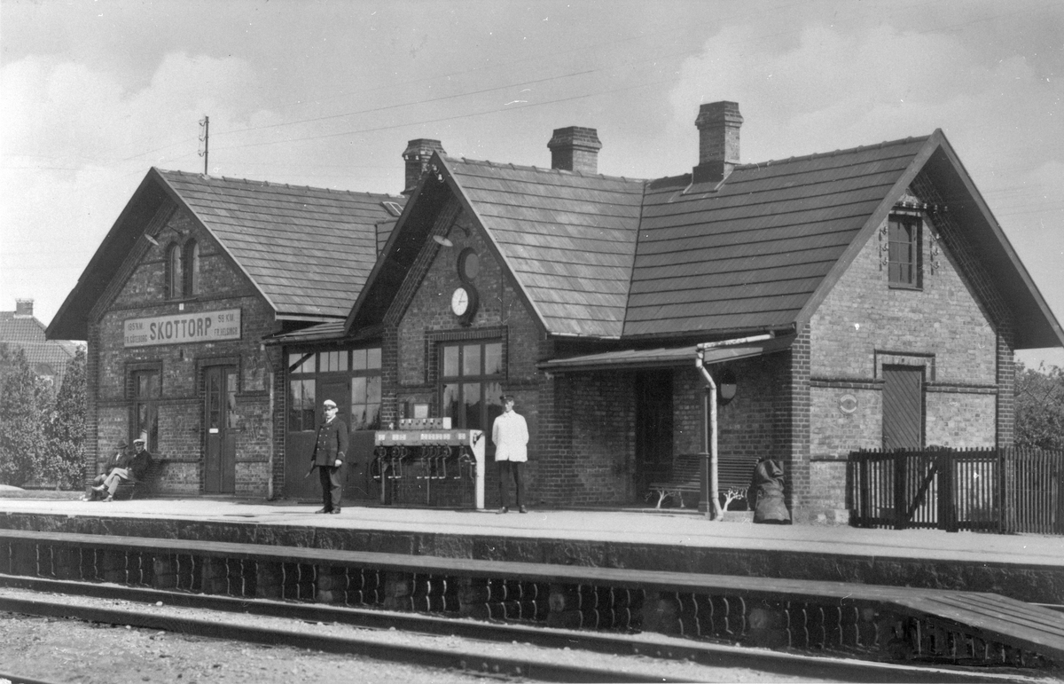 Skottorp station.