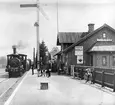 Stationen.
Helsingborg-Hässleholms Järnväg,  HHJ lok 2.