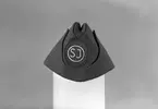 Uniformsmössa med SJ emblem.