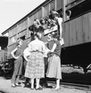 Statens Järnvägar, SJ Tåghem.
Exteriör av tåget, Lund, Ystad och Simrishamn stn.
(Blackebergs Lärov. tåghem)