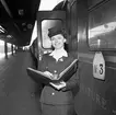 Tågvärdinna. Centralstation, Cst.