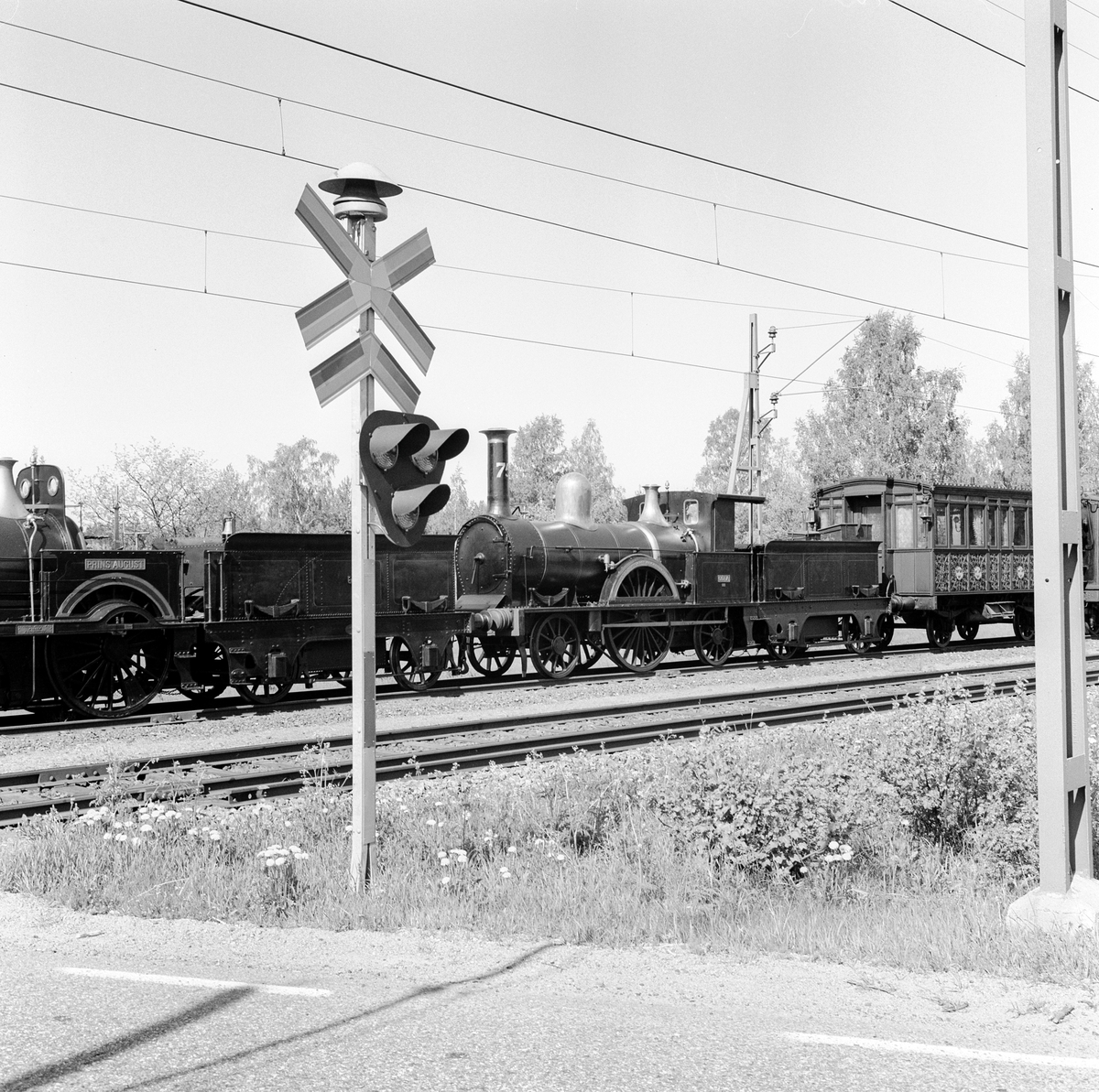 SJ ånglok litt Aa Nr 75, "Göta".
Största tillåtna hastighet: 90 km/h
Bufferttyp: mod. "Ä". Läder med tagelstoppning.
Tender: A nr 63. (kommer från 63, YMER)

Data från Katalog över Statens järnvägars avdelning å Baltiska utställningen i Malmö 1914, Stockholm 1914, s 16:

Cylinderdiameter 381 mm
Slagets längd 508 mm
Drivhjulsdiameter 1874 mm
Effektivt ångtryck 8,5 kg/kvcm
Eldyta total inv. 77,30 kvm
Rostyta 1,30 kvm
Hjulbas 4268 mm
Vikt i tjänst 24,80 ton
Adhesionsvikt 12,00 ton
Dragkraft 2170 kg
Tenderns vikt inklusive fulla förråd bestående av 1,40 ton kol och 5,43 ton vatten 14,28 ton.