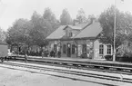 Station på föredetta Hallsberg-Motala-Mjölby Järnväg (HMMJ)
1879 tog SJ över linjen