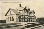 Järnvägsstationen i Hallstahammar.