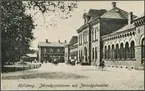 Järnvägsstationen och Järnvägshotellet i Hallsberg.