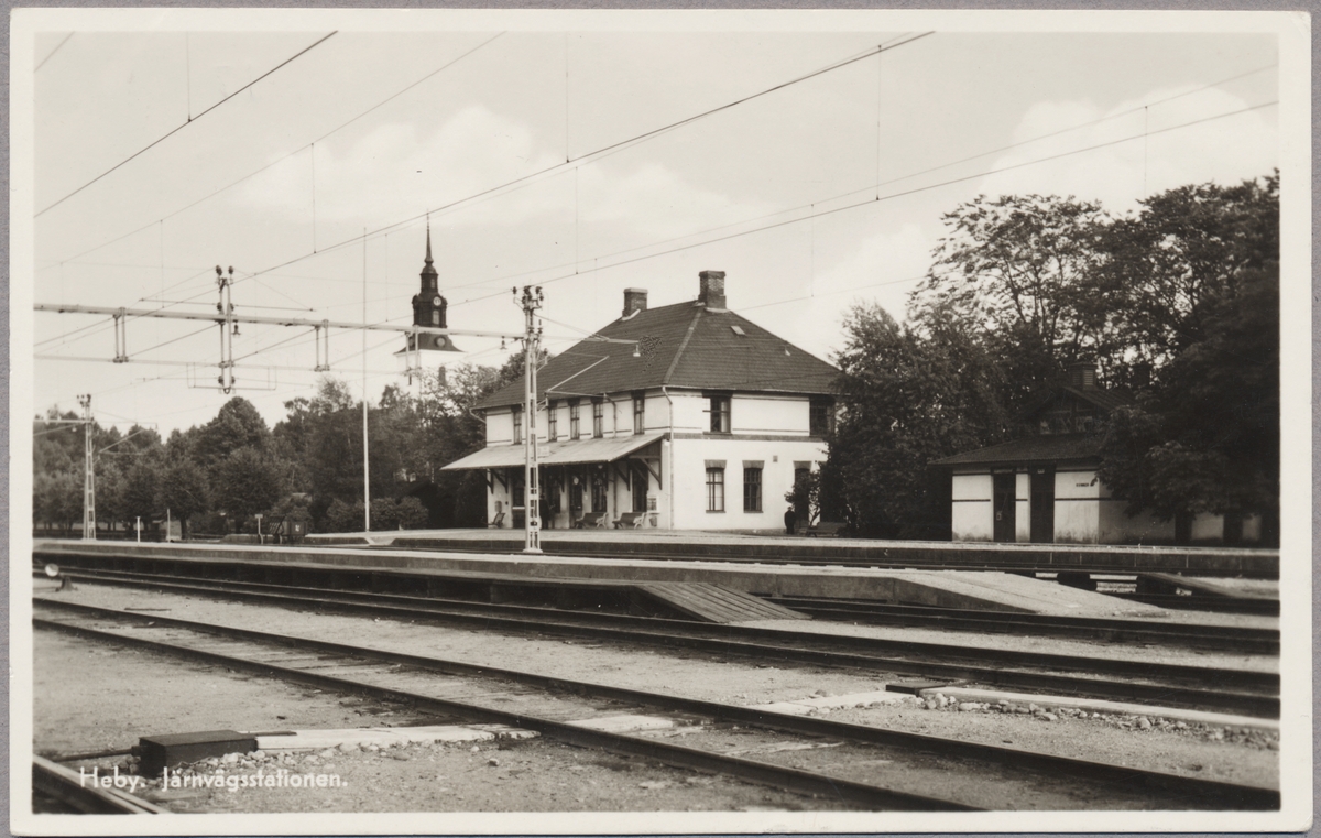 Heby station.