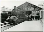 Kristianstad - Hässleholms Järnvägar, CHJ lok 13 vid södra gaveln av banhallen på Kristianstads station.