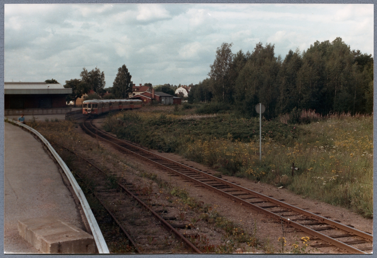 Rälsbuss på Hultsfreds station.