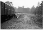 Gruståg vält på linjen mellan Åtvidaberg och Forsaström. Statens Järnvägar, SJ Tp 3504.