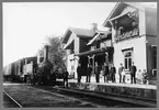 Strängnäs järnvägsstation.
Norra Södermanlands Järnväg, NrSlJ Lok 5.