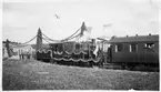 Ydrefors station vid invigning.
Banan öppnades för allmän trafik den 11 oktober 1924. Invigningen var den 10 oktober.