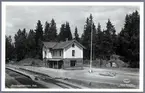 Stationshus med jordkällare vid Hok station.