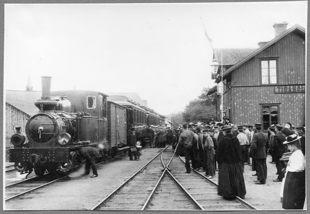 Hjo - Stenstorps Järnväg, HSJ lok 7 "Hjo" vid Tidaholm station.