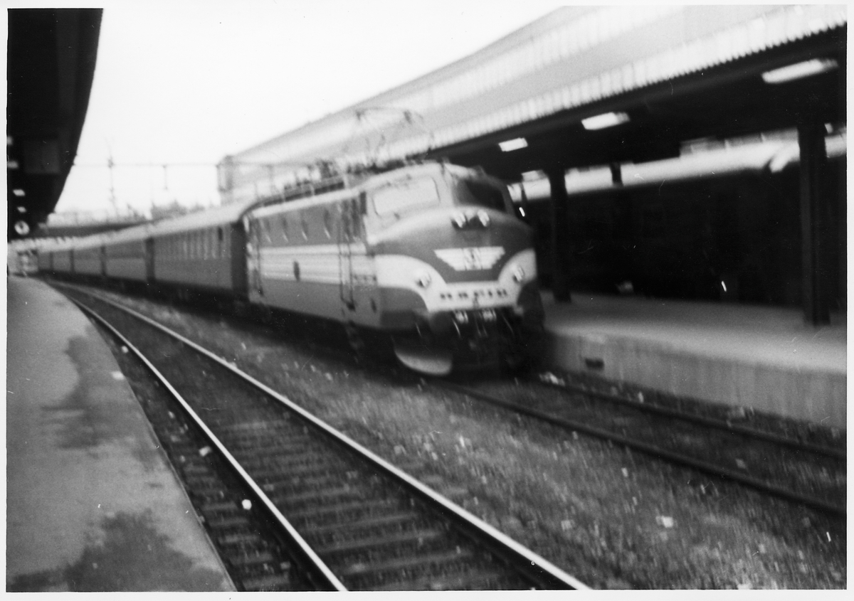 Statens Järnvägar, SJ Ra 993 "Rapid 9".