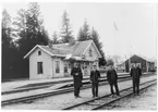 Braås station år 1916 med personal.