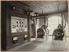 Interiör av elektricitetsveket invid stationshuset i Falköping 
Elektricitetsveket byggdes år 1899 och fotografiet togs strax efter det att anlägningen tagits i bruk
Denna bestod av oljedrivna liksrtömsgeneratorer
Kraftstationen som var inrymd i hus 8 nedmonterades 1922, då byggnaden omändrades till överliggningsrum för trafikavdelningen