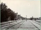 Herrljunga station öppnad 1863. Först byggdes ett litet stationshus som användes 1862 -1864. Nytt stationshus byggt 1864.
