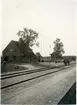 Stationen anlades 1912. 1939-40 moderniserades såväl expeditionslokalerna som bostadslägenheten. Tvåvånings tegelbyggnad