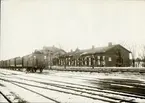 Laxå stationshus och bangård.