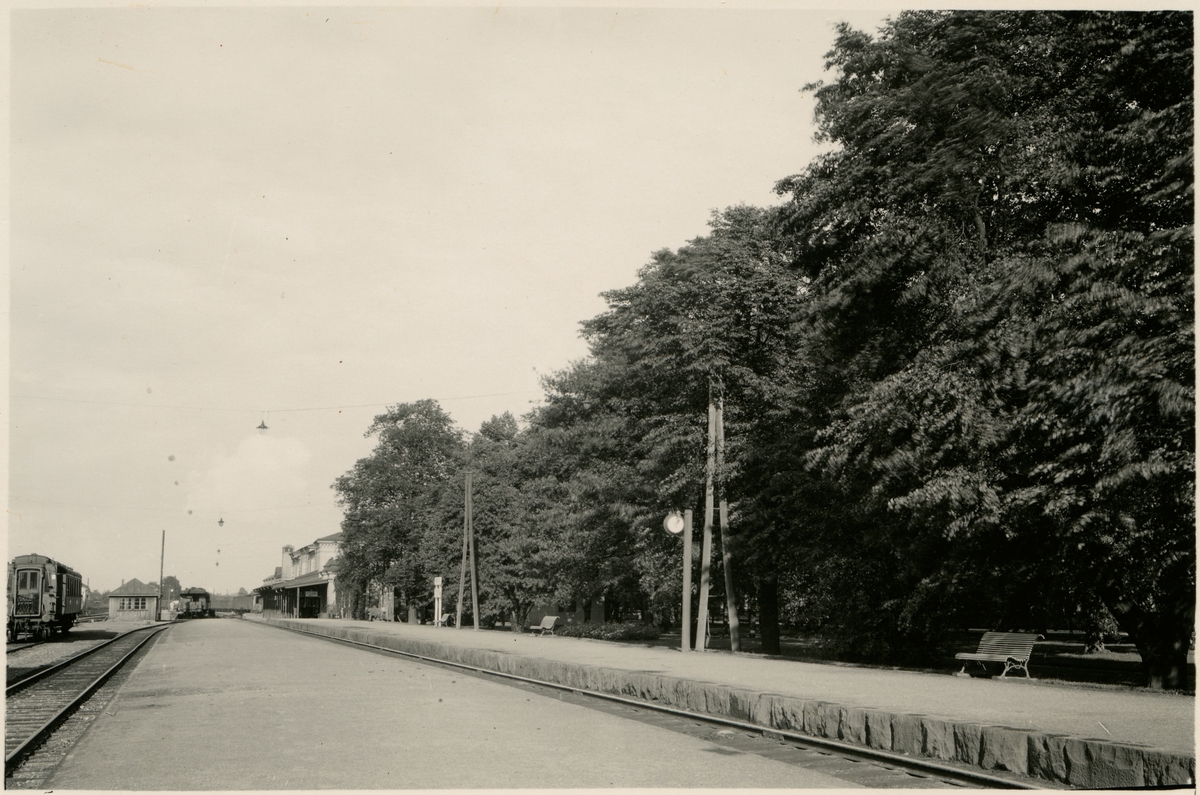 Station med parkanläggning