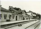 Stockholm - Västerås - Bergslagens Järnväg, SWB. Station och hotell.