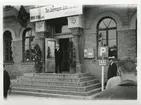 Docent Carlstedt håller invigningstal i Söderhamn 1961-09-15 inför utställningen 