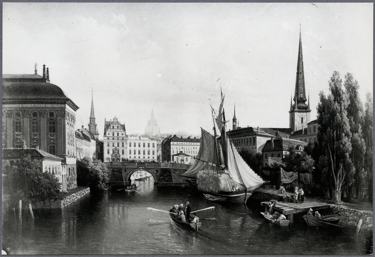 Stockholm, Riddarholmskanalen på 1830-talet. Med Palmstedtska bron och gamla spiran på Riddarholmskyrkan. Sammanbindningsbanan går nu på västra stranden.