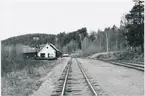 Station öppnad 1918. En- och enhalvvånings stationshus i trä byggdes med godsmagasinet. Stationen upphörde 1992. Från 1993 fungerar bara som säsongsstation. Fotot är tagen strax innan nedläggningen.